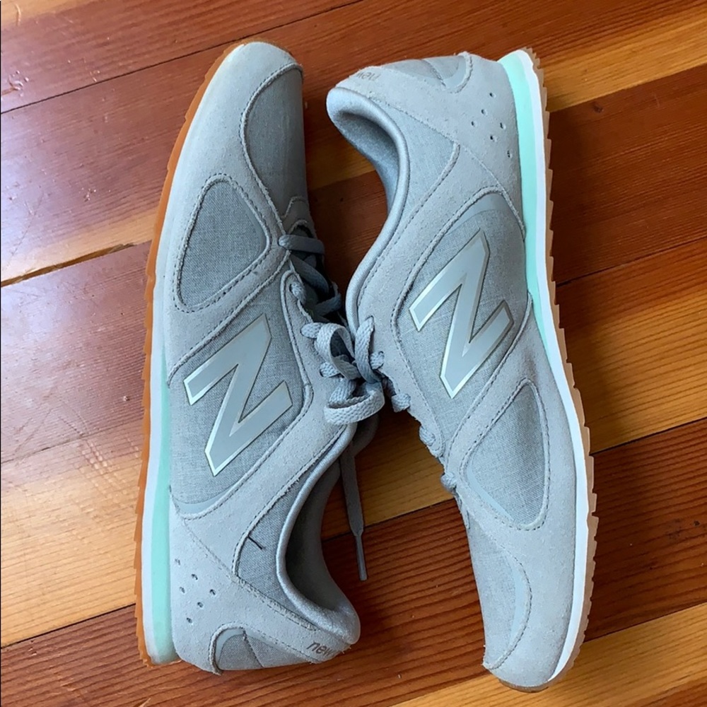 New balance women’s sneaker